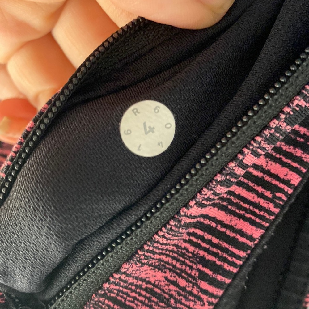 🍋 Lululemon Pace Rival Crop Leggings Size 4 🍋 - Picture 11 of 12